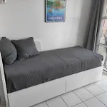 Apartment Studio-terrasse Avec Vue Mer-clim-parking-draps Inclus Saint-Raphael (Var)