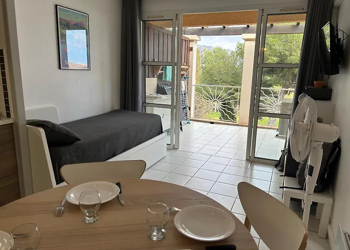 Studio-terrasse Vue Mer-clim-parking-draps Inclus * Saint-Raphael (Var)